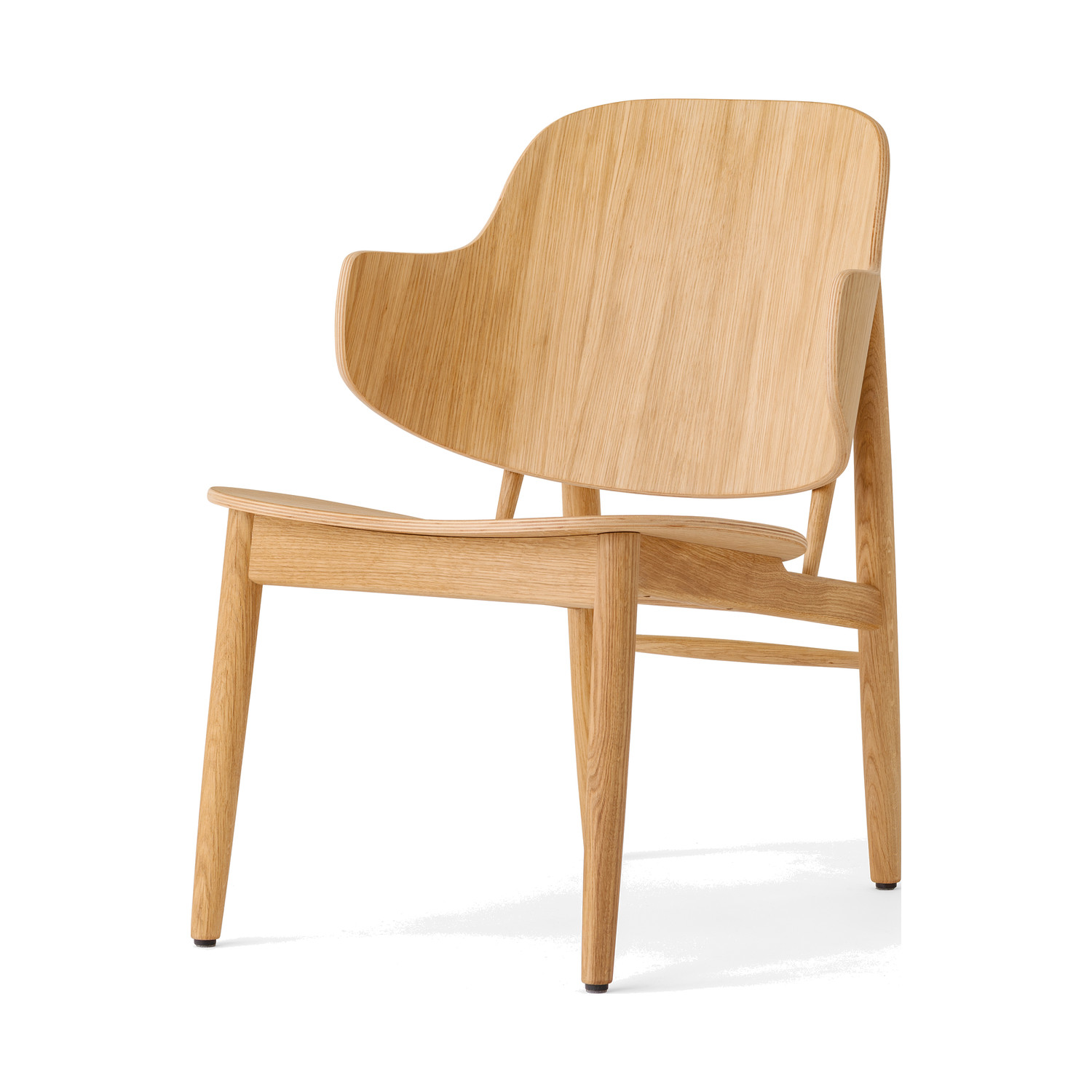 Audo Copenhagen THE PENGUIN lounge chair, wooden legs