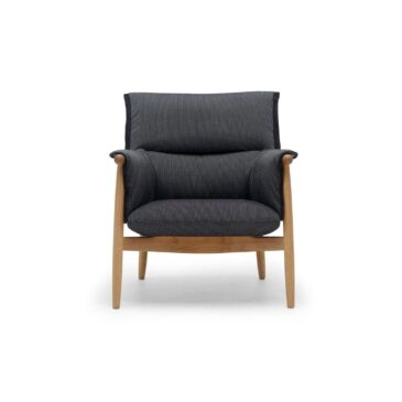 Carl Hansen & Søn E015 EMBRACE -nojatuoli