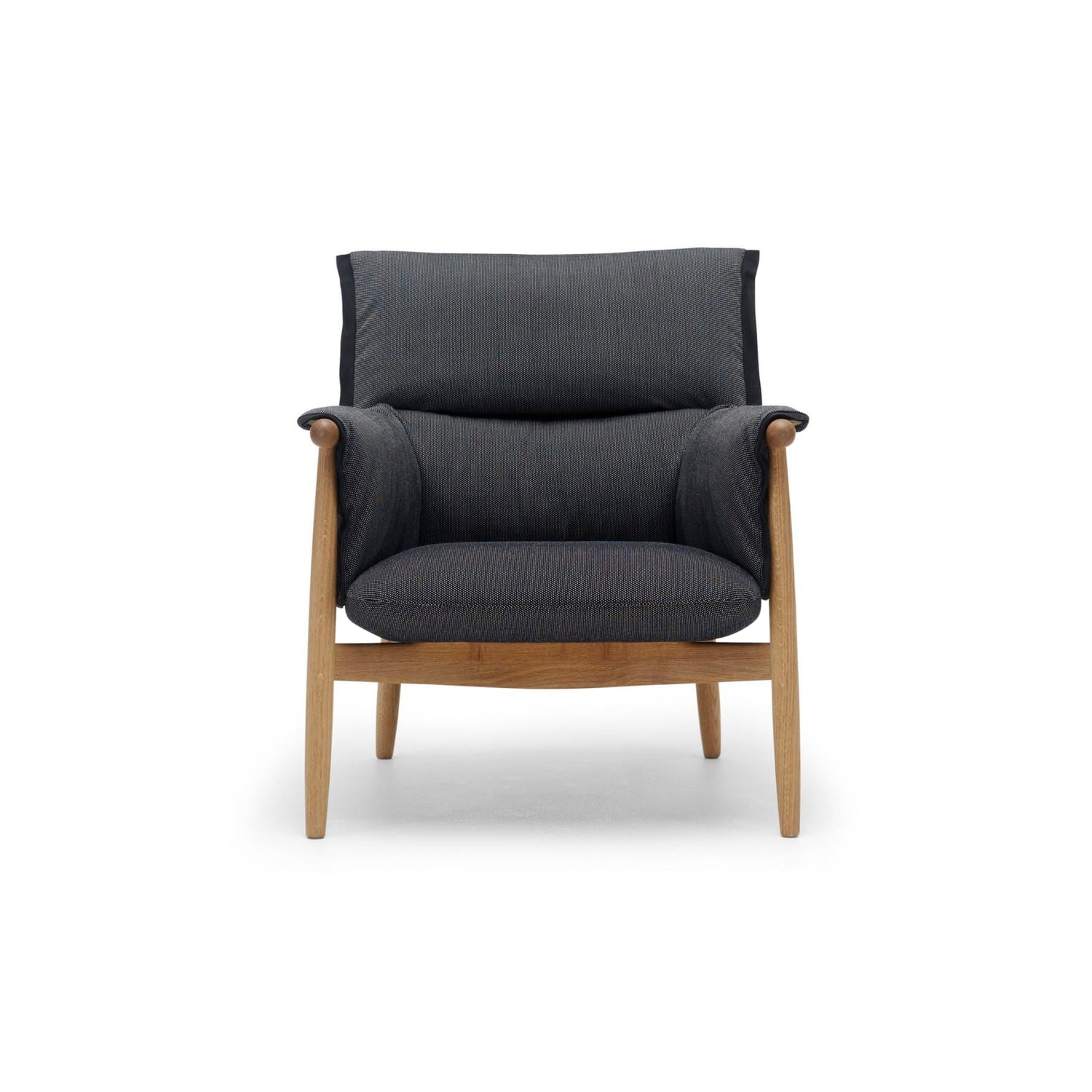 Carl Hansen & Søn E015 EMBRACE -nojatuoli