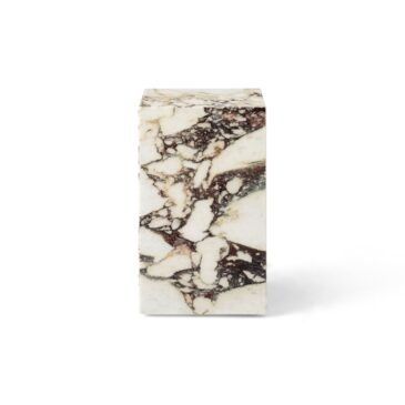 Audo Copenhagen PLINTH TALL -sohvapöytä, Calacatta Viola -marmori