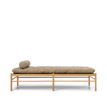 Carl Hansen OW150-daybed niskatyynyllä, Terra-nahka