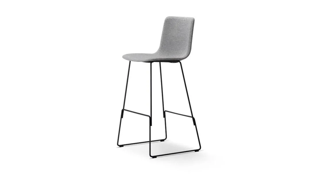 Fredericia PATO bar stool, sledge base, grey/black, fully upholstered - Image 3