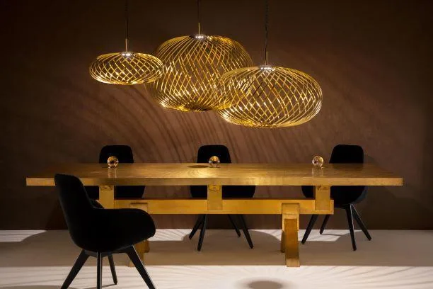 Tom Dixon SPRING -riippuvalaisin messinki, medium - Image 7