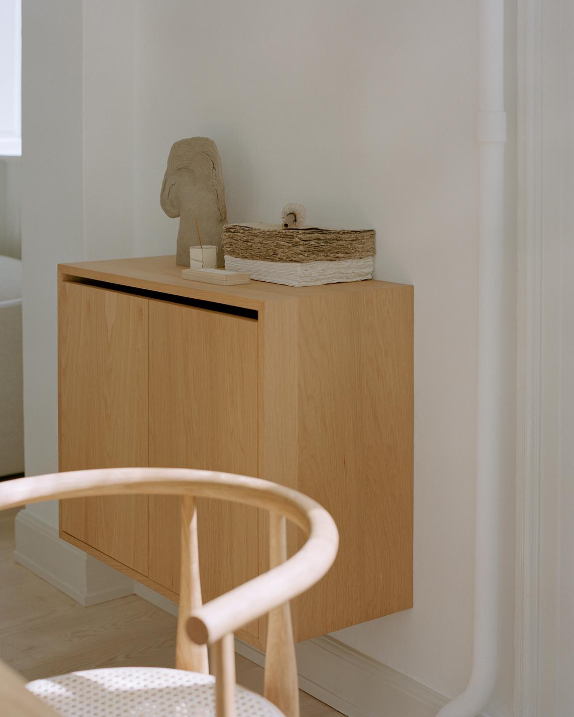New Works CABINET -säilytyskaluste ovilla, korkea - Image 2