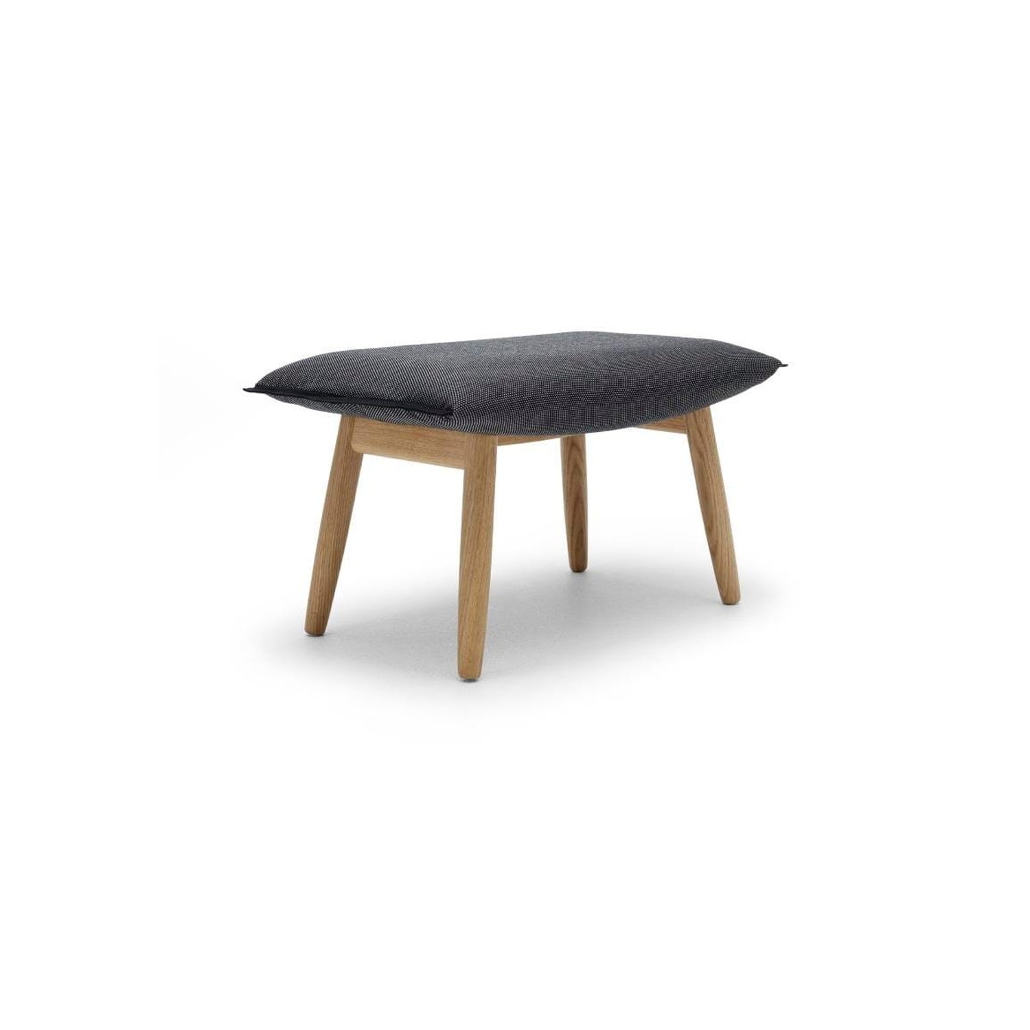 Carl Hansen E016 EMBRACE -rahi