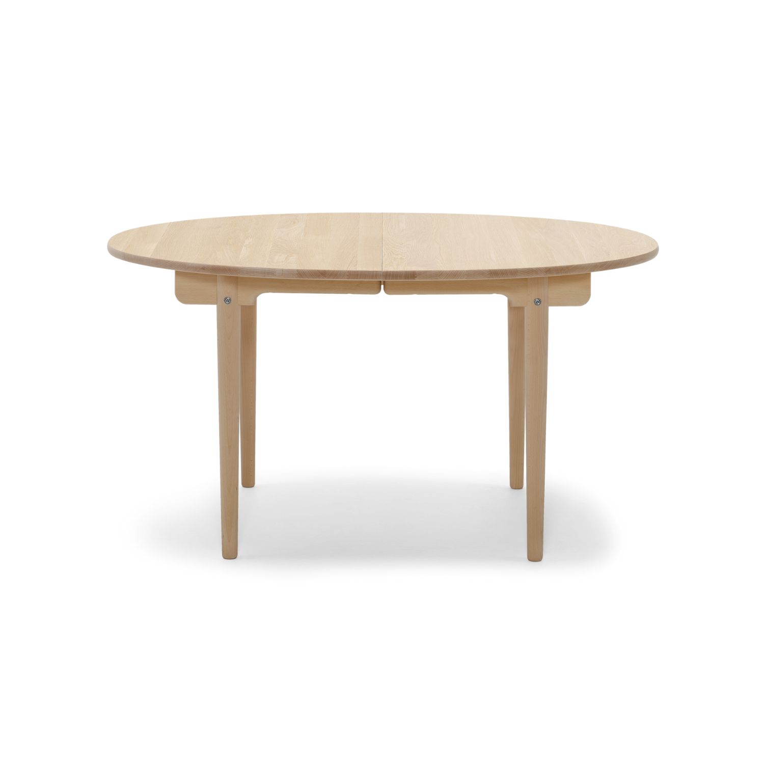 Carl Hansen CH337 dining table