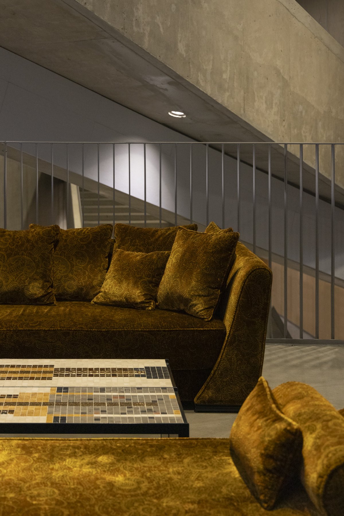 Fleming Collection BORGHESE 250 sofa - Image 4