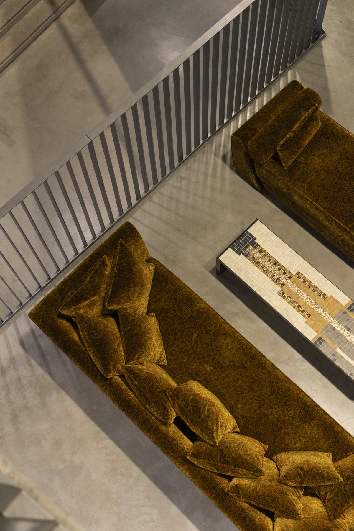 Fleming Collection BORGHESE LONGUE - Image 4