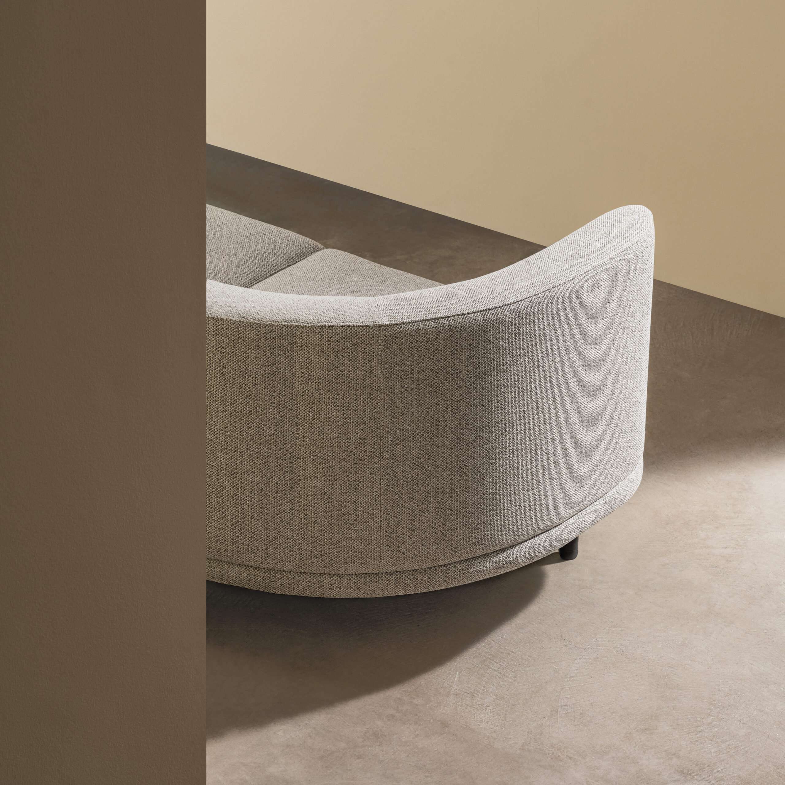 Andreu World SIR 4-seater sofa - Image 4
