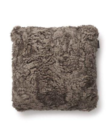 Skinnwille CURLY -tyynynpäällinen, 45x45 cm, vaaleanruskea
