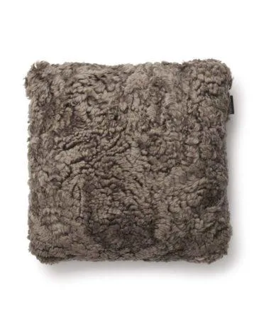 Skinnwille CURLY -tyynynpäällinen, 45x45 cm, vaaleanruskea