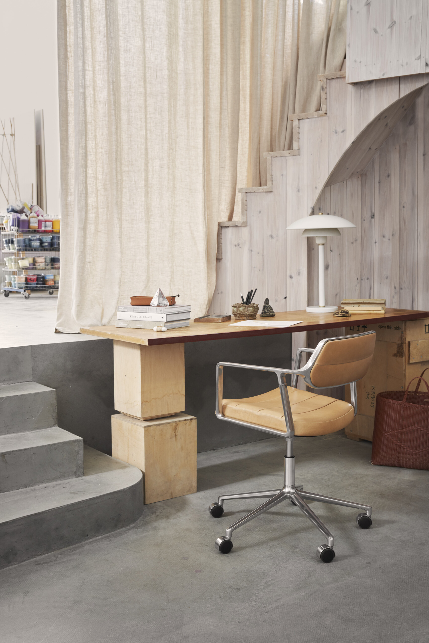 Vipp 453 SWIVEL+ chair - Image 12