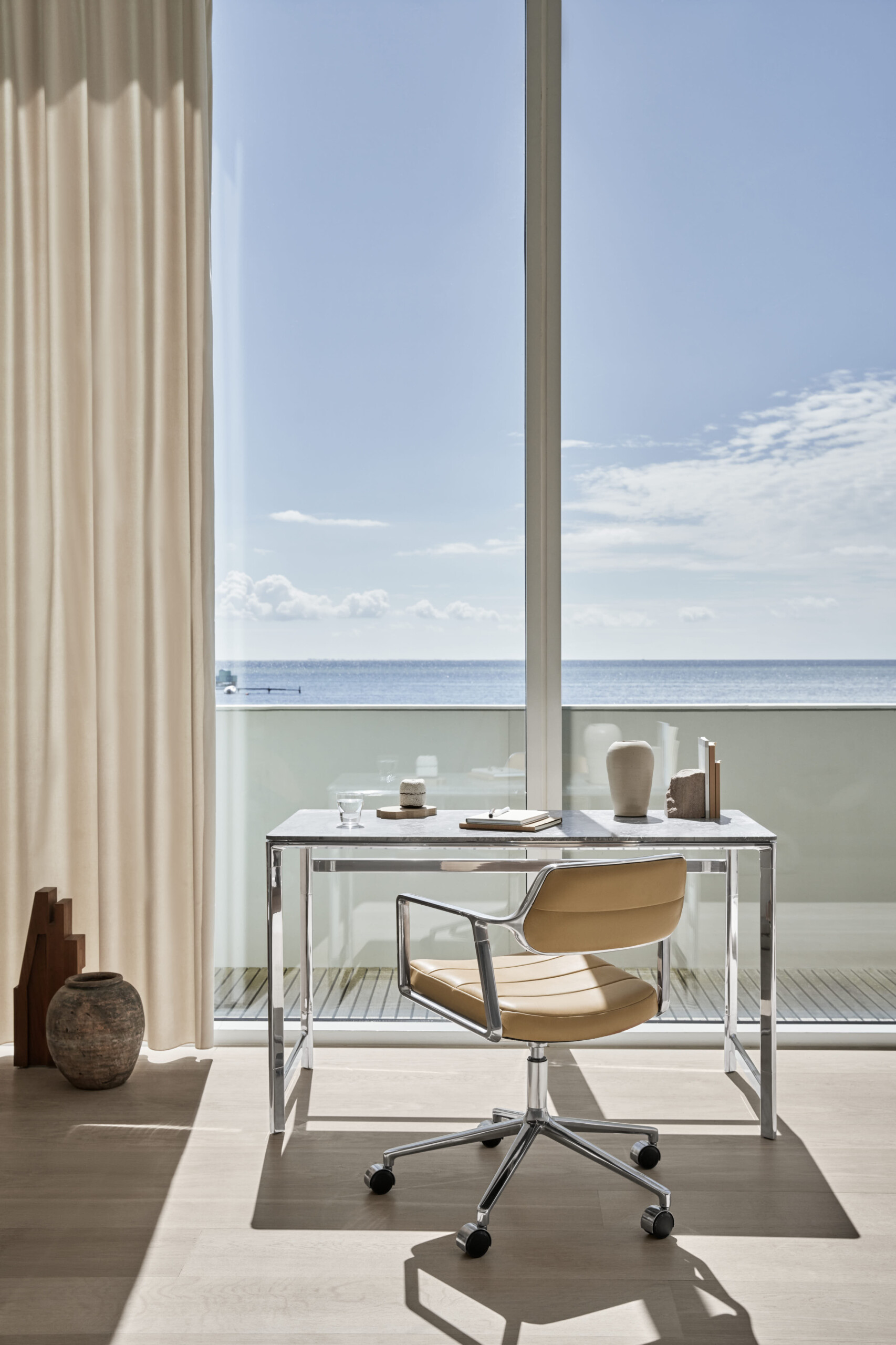 Vipp 453 SWIVEL+ chair - Image 13