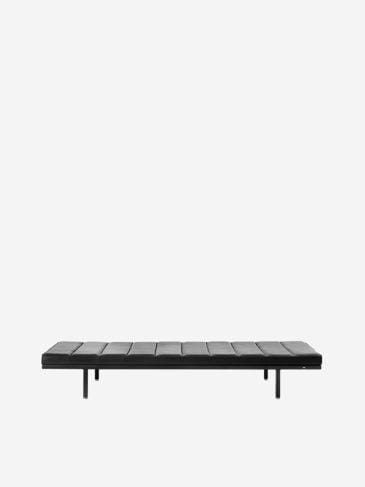 Vipp 461 Daybed, musta runko / musta nahka
