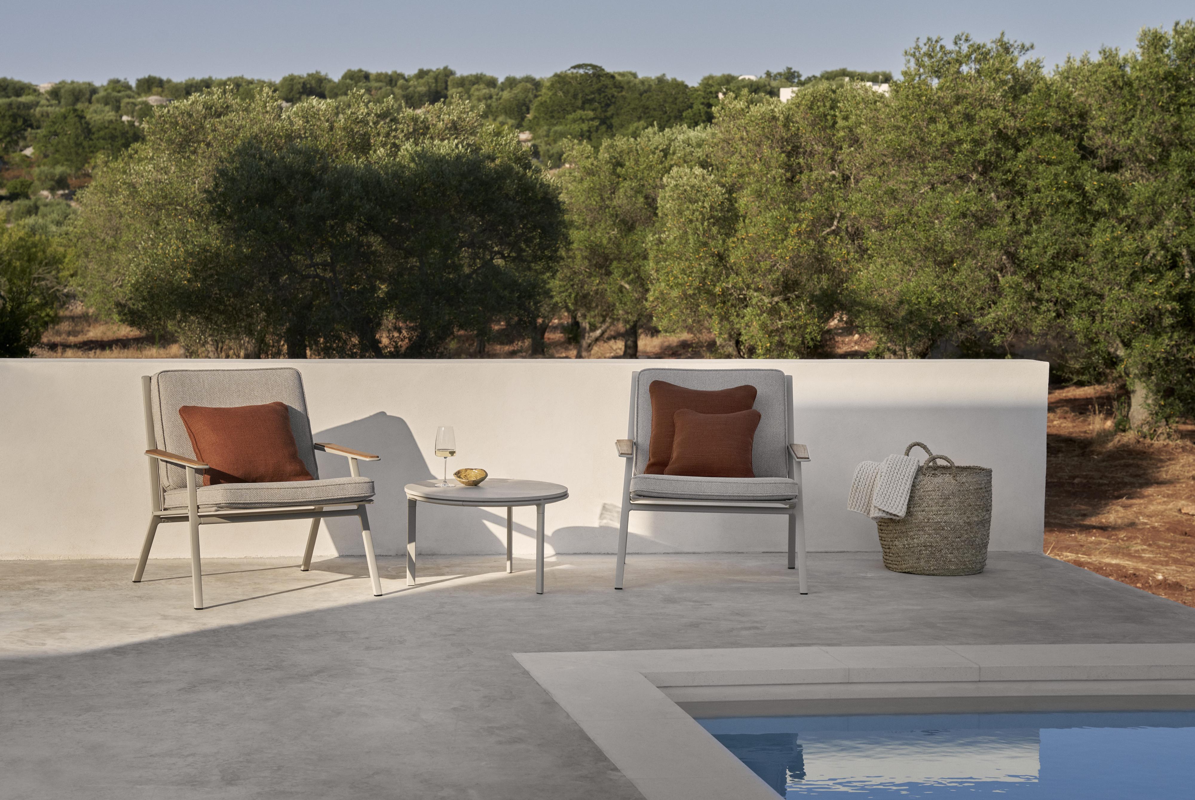 Vipp 713 Open-Air armchair, light grey/beige - Image 5