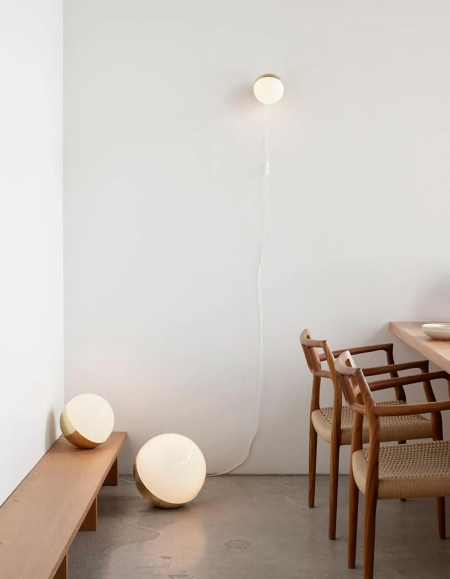 Louis Poulsen VL STUDIO -floor/table lamp Ø 150 mm, brass - Image 4
